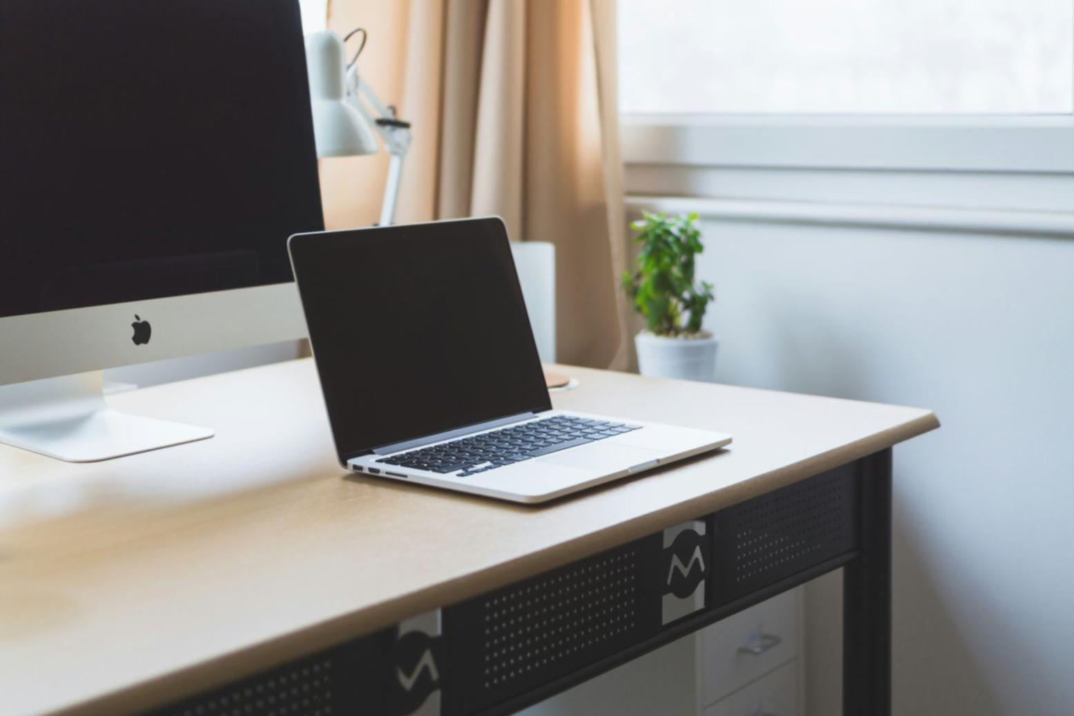 Консультация по финансовому анализу в офисе Hrontor